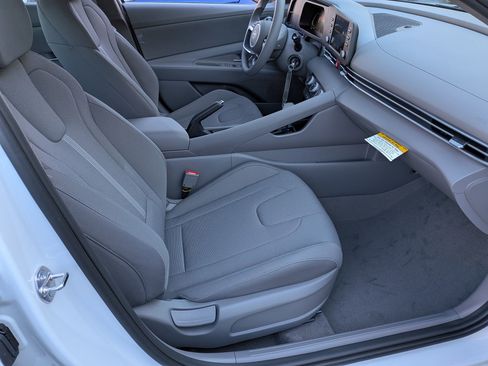 New 2026 Hyundai Elantra SE image 23