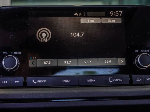 Used 2023 Honda Accord EX image 26