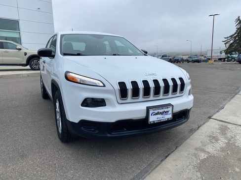 Used 2017 Jeep Cherokee Sport w/ Trailer Tow Group image 15