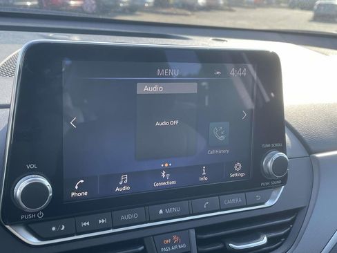 New 2025 Nissan Altima 2.5 SR image 25