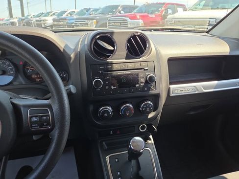 Used 2017 Jeep Compass Sport w/ Power Value Group image 16
