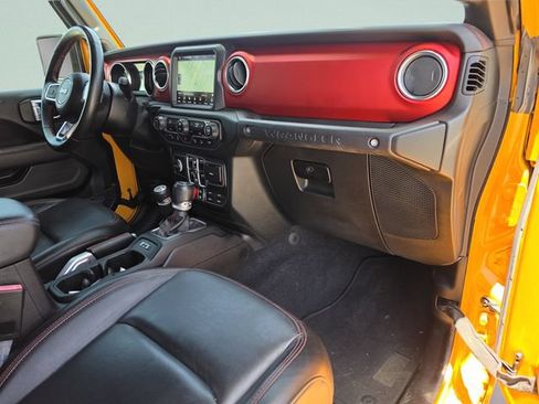 Used 2021 Jeep Wrangler Unlimited Rubicon AWD/4WD image 17