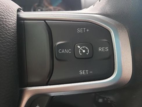 Used 2019 RAM 1500 Big Horn AWD/4WD image 25