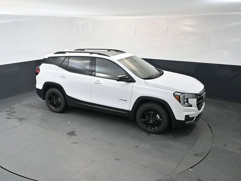 Used 2023 GMC Terrain AT4 AWD/4WD image 33