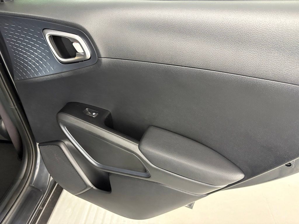 Used 2024 Kia Soul EX FWD image 39