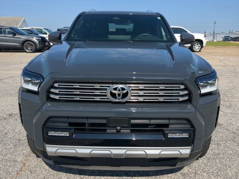 Used 2025 Toyota 4Runner Limited RWD image 7