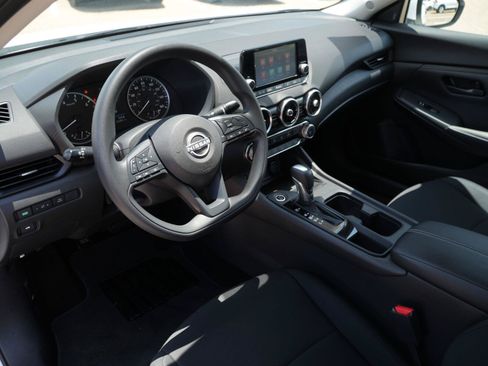 Used 2024 Nissan Sentra S FWD image 6
