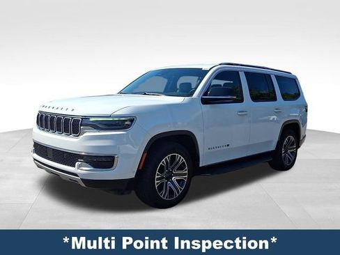 Used 2024 Jeep Wagoneer Series II w/ Flexible Seating Group RWD image 4