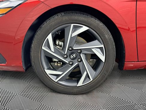 Certified 2025 Hyundai Elantra Sport w/ Cargo Package image 30