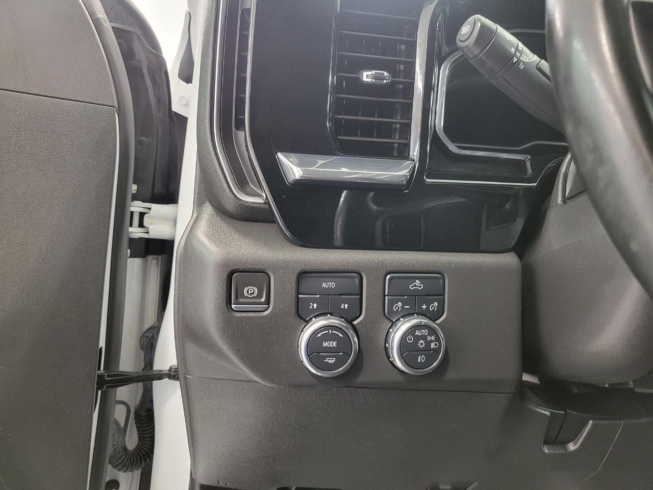 Used 2024 GMC Sierra 1500 Elevation AWD/4WD image 41