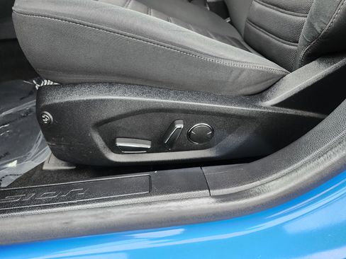 Used 2020 Ford Fusion SE FWD image 25