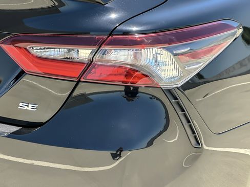Certified 2022 Toyota Camry SE FWD image 24