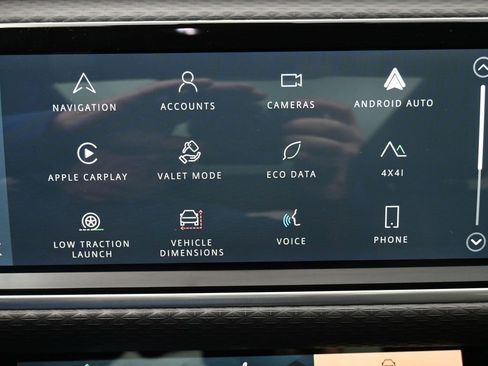 Used 2023 Land Rover Range Rover Velar R-Dynamic S image 16
