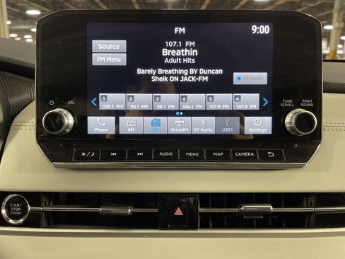 Used 2024 Mitsubishi Outlander SEL image 23