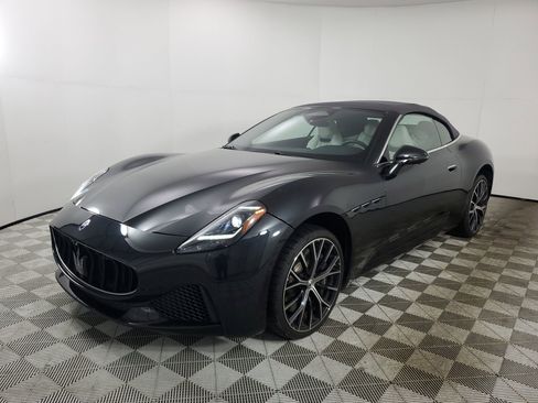 Used 2025 Maserati GranCabrio Modena image 4
