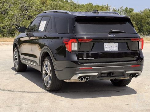 Used 2025 Ford Explorer Platinum w/ Ultimate Package AWD/4WD image 7