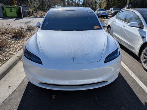 Used 2025 Tesla Model 3 Long Range image 6