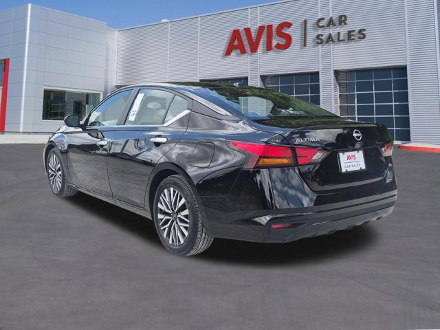 Used 2025 Nissan Altima 2.5 SV FWD image 7