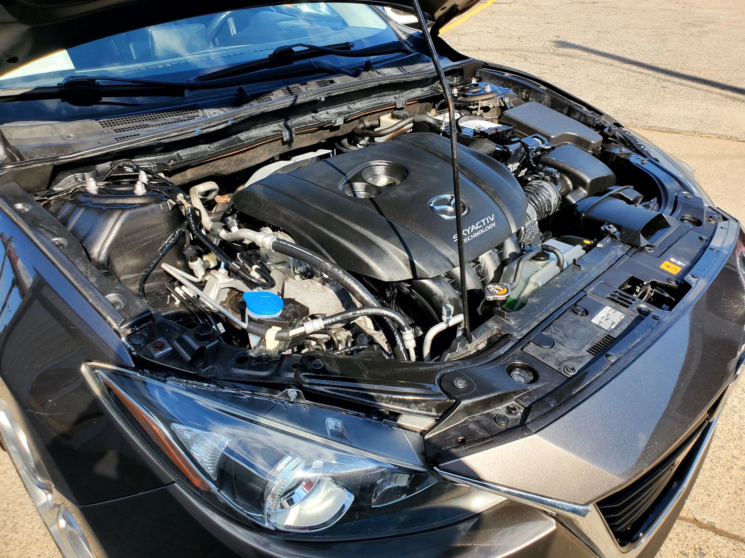 Used 2015 MAZDA MAZDA3 s Touring FWD image 41