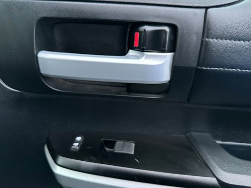 Used 2017 Toyota Tundra Limited image 20