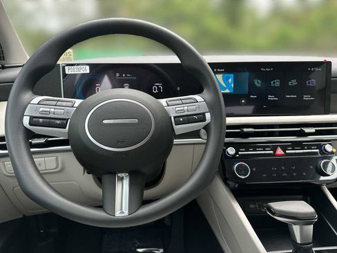 New 2026 Hyundai Tucson SEL FWD image 10