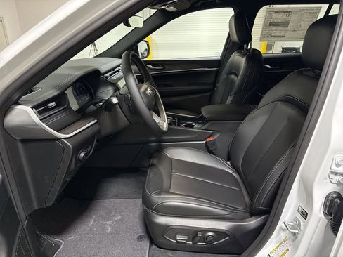 New 2026 Jeep Grand Cherokee Limited image 20