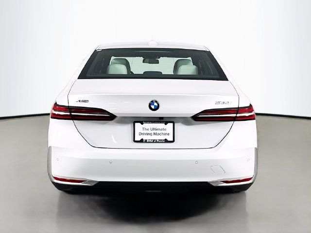 Used 2026 BMW 530i xDrive w/ Premium Package AWD/4WD image 6