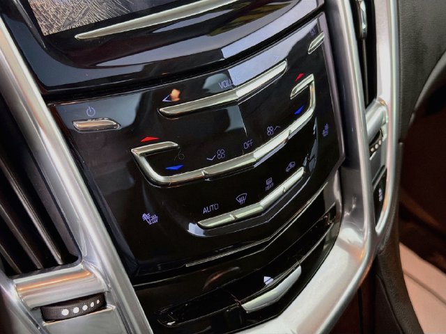 Used 2016 Cadillac SRX Luxury w/ Driver Awareness Package FWD image 15