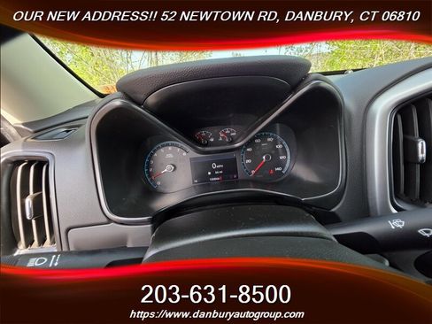 Used 2020 Chevrolet Colorado LT w/ LT Convenience Package AWD/4WD image 13