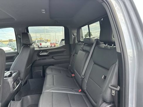 Used 2023 GMC Sierra 1500 SLT w/ SLT Premium Plus Package AWD/4WD image 22