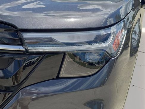 Certified 2025 Subaru Forester Touring w/ Popular Package - Touring AWD/4WD image 6