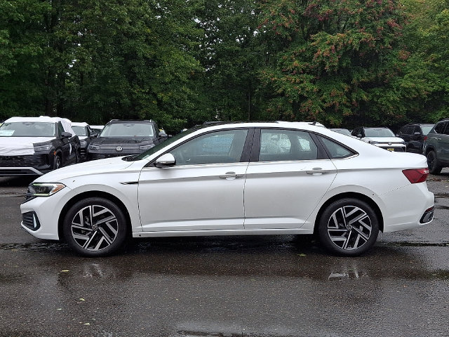 Certified 2024 Volkswagen Jetta SEL FWD image 6