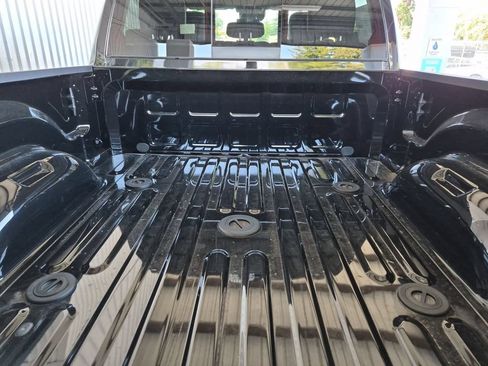 New 2026 RAM 2500 Laramie w/ Night Edition AWD/4WD image 17