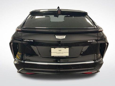 Certified 2024 Cadillac Lyriq Tech w/ Driver Assist Package AWD/4WD image 36