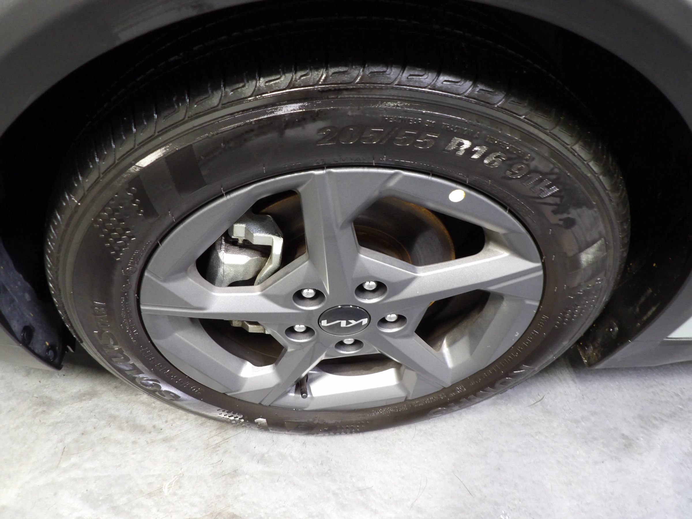 Used 2025 Kia K4 FWD image 26