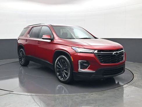 Used 2023 Chevrolet Traverse RS w/ LPO, Floor Liner Package image 3