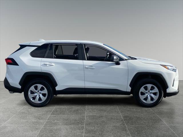 Certified 2025 Toyota RAV4 LE AWD/4WD image 6