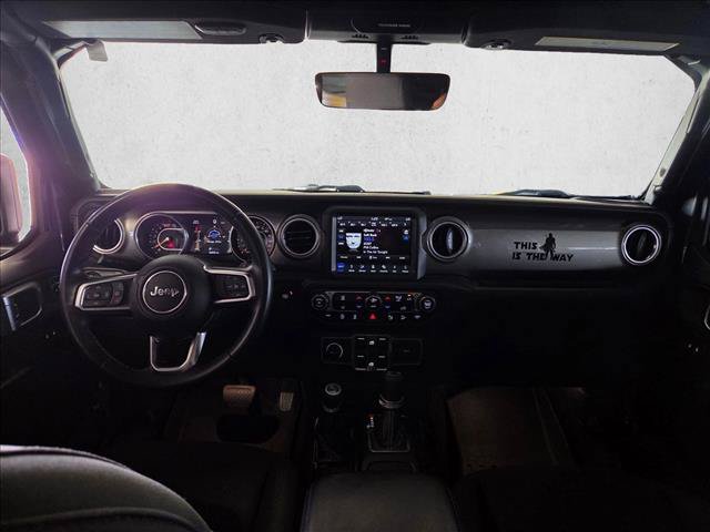 Used 2018 Jeep Wrangler Unlimited Sahara AWD/4WD image 24