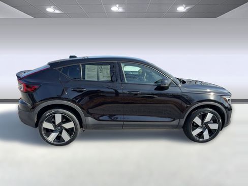 Certified 2023 Volvo C40 P8 Recharge Ultimate image 8