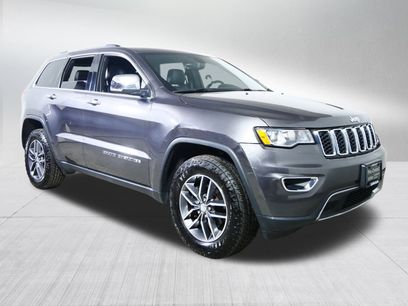 Used 2017 Jeep Grand Cherokee Limited w/ Trailer Tow Group IV
