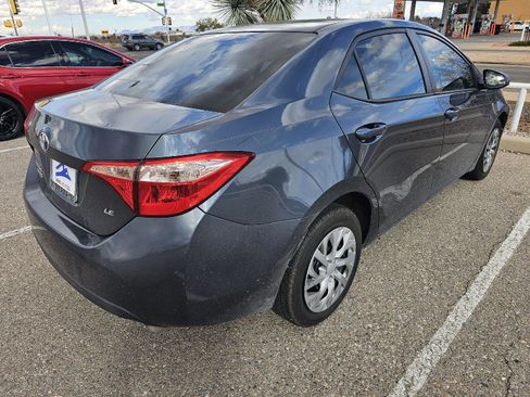 Used 2018 Toyota Corolla LE image 5
