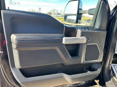 Used 2022 Ford F350 Lariat w/ Lariat Ultimate Package image 14