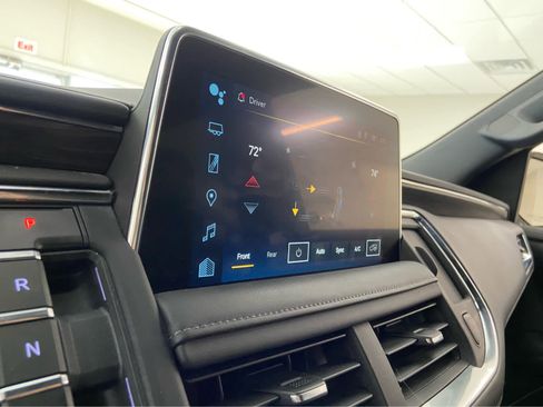 Used 2023 Chevrolet Tahoe LT image 33