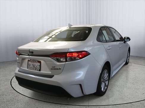 Certified 2024 Toyota Corolla LE w/ LE Convenience Package image 7