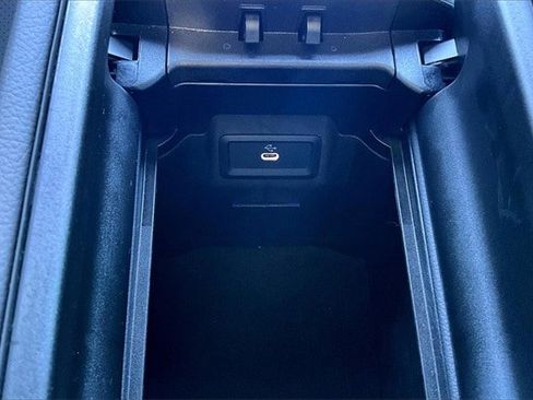 Certified 2025 Mercedes-Benz GLC 300 4MATIC image 19