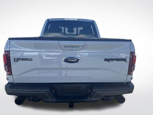 Used 2017 Ford F150 Raptor w/ Equipment Group 802A Luxury image 4
