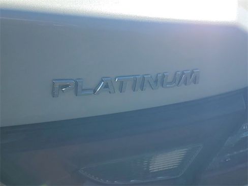Used 2023 Nissan Maxima Platinum w/ Sport Mat Group image 10