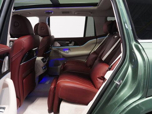 New 2026 Mercedes-Benz Maybach GLS 600 4MATIC image 16