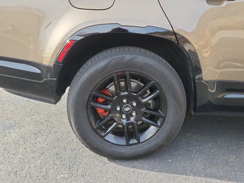 Used 2024 Land Rover Defender 130 X image 21