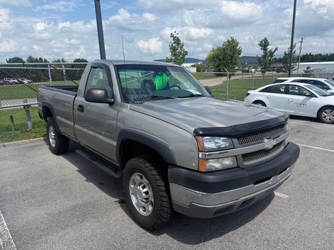 Used 2003 Chevrolet Silverado 2500 W/T AWD/4WD image 1